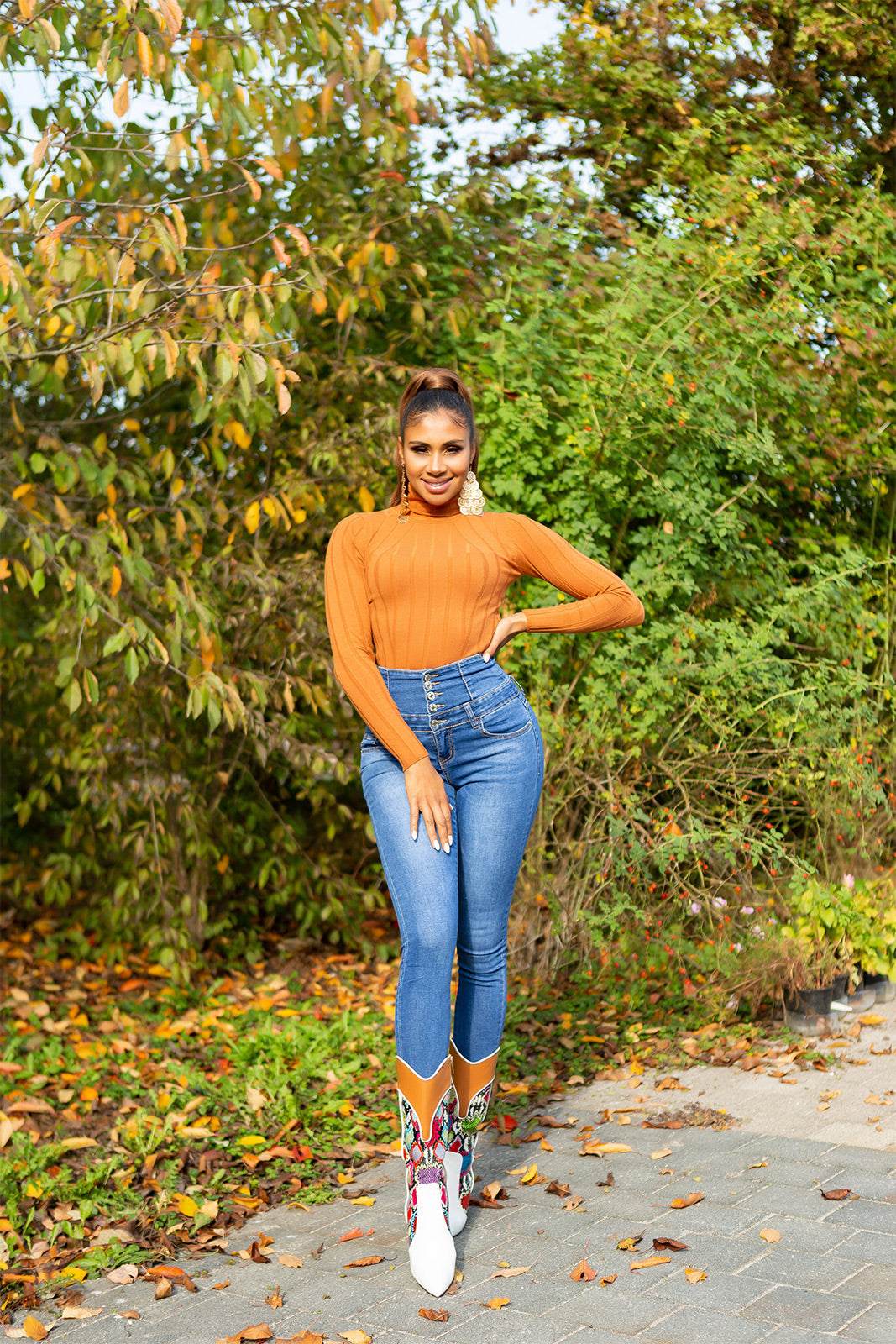 Seksowne jeansy skinny z super wysoką talią