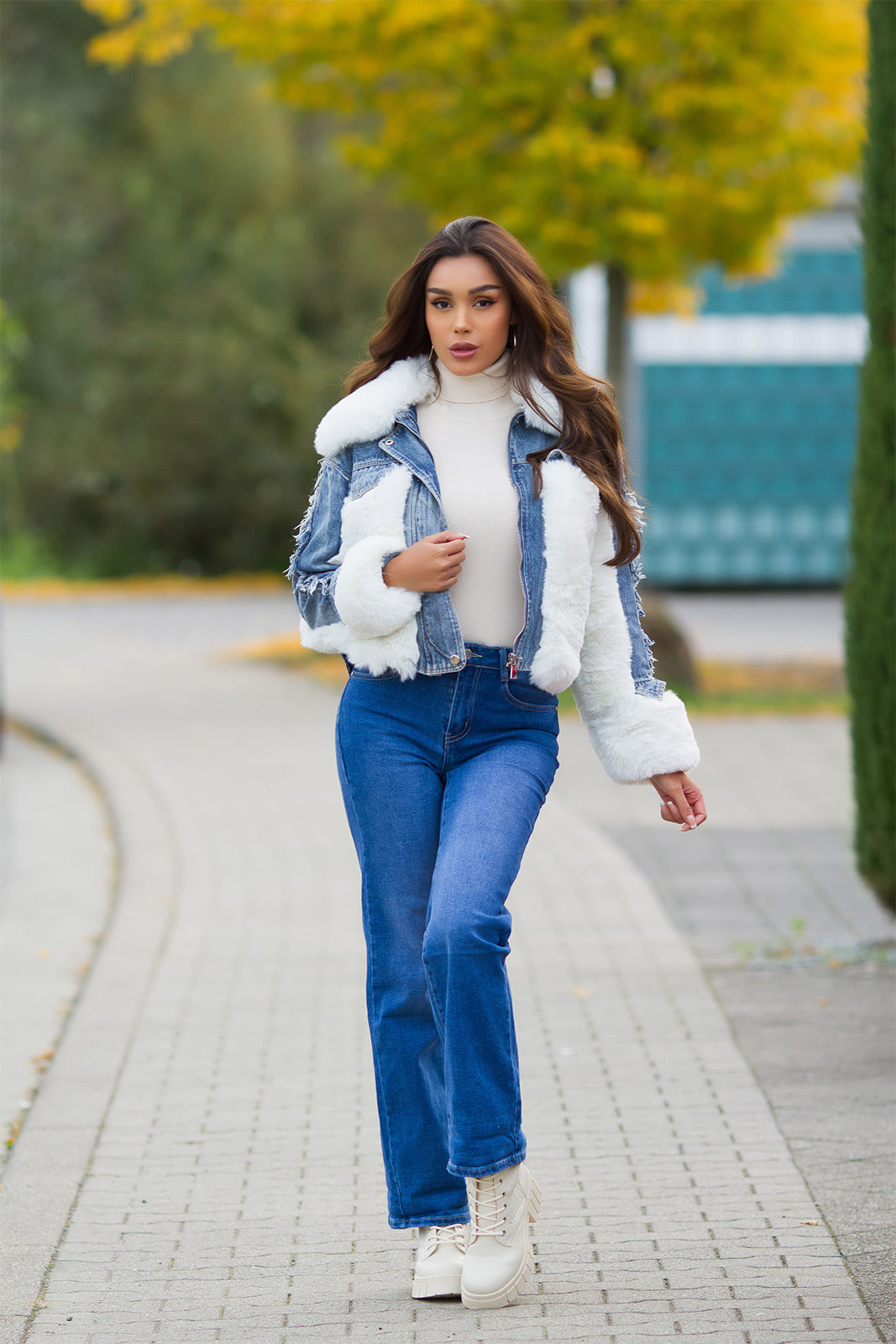 Modne dżinsy Bootcut z wysokim stanem