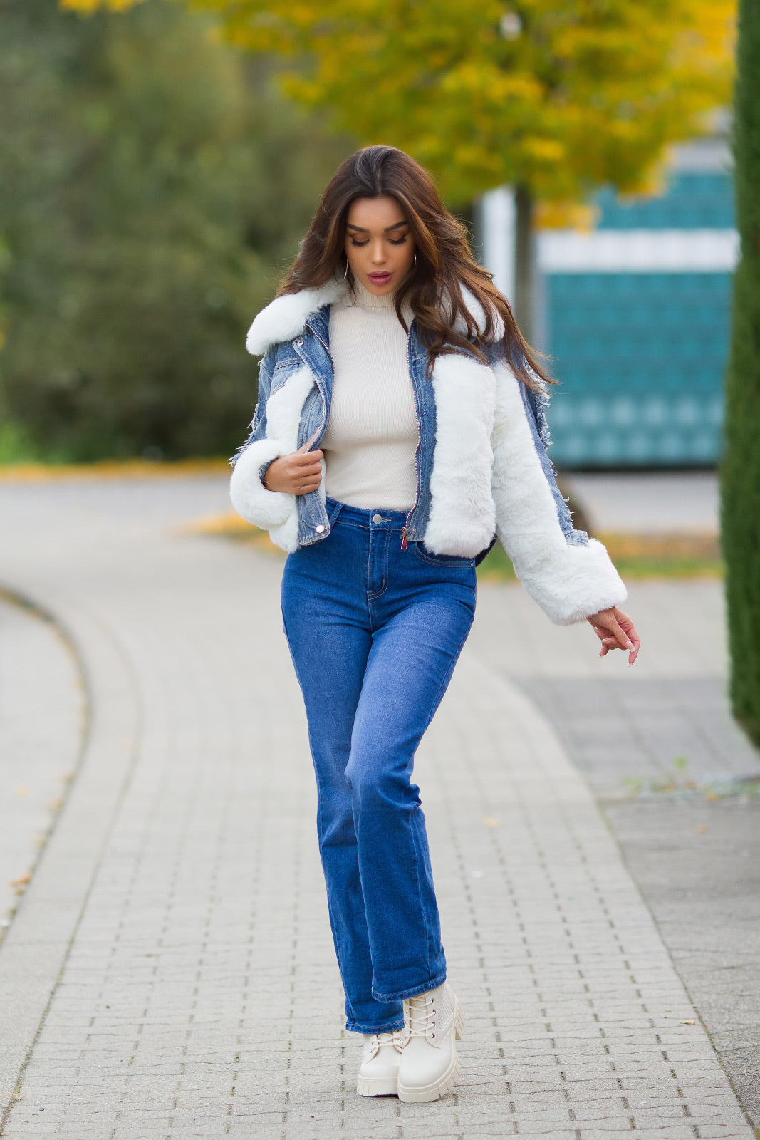Modne dżinsy Bootcut z wysokim stanem
