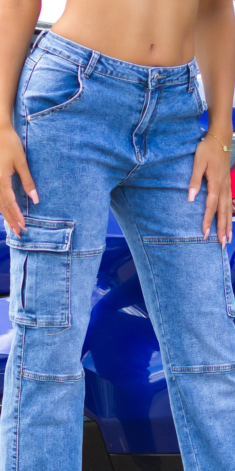 Modne jeansy cargo z niską talią