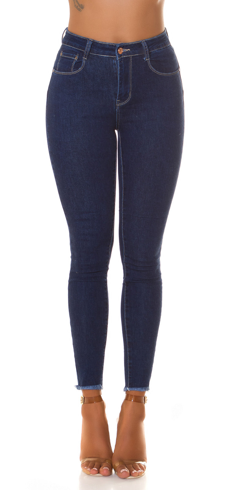 Seksowne jeansy push up z ciemnego denimu