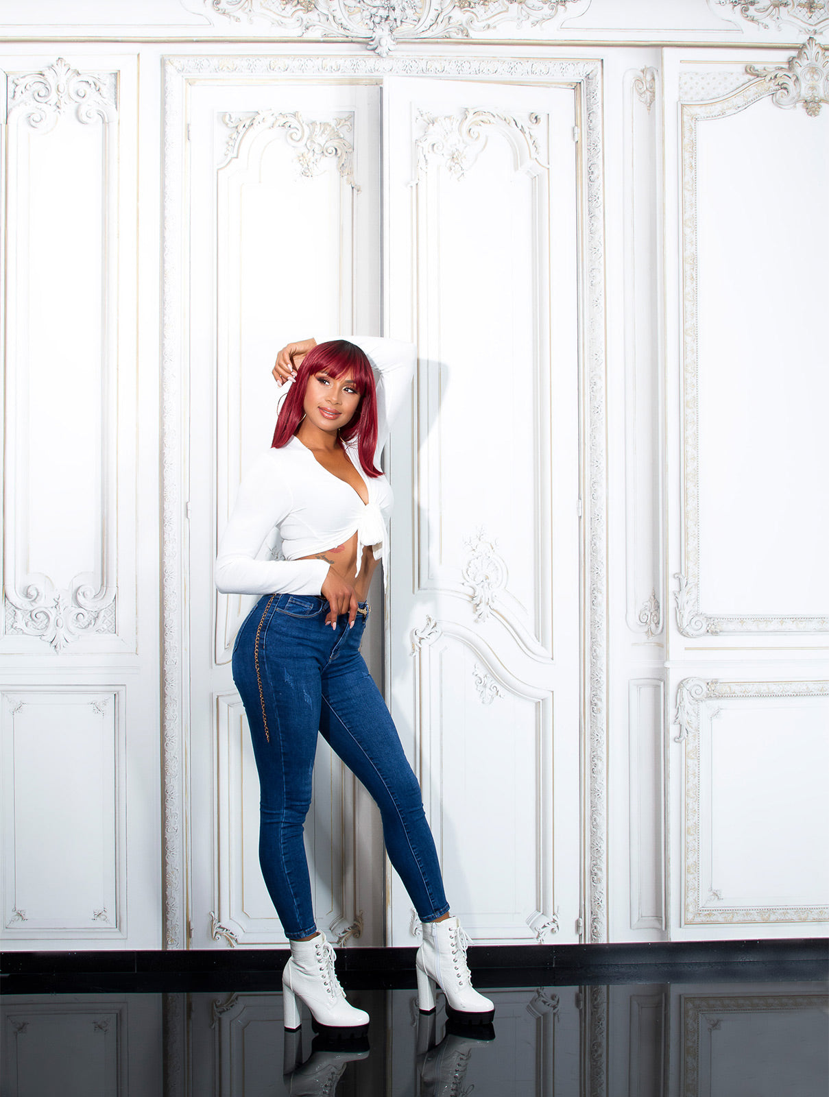Seksowne klasyczne jeansy skinny z wysoką talią