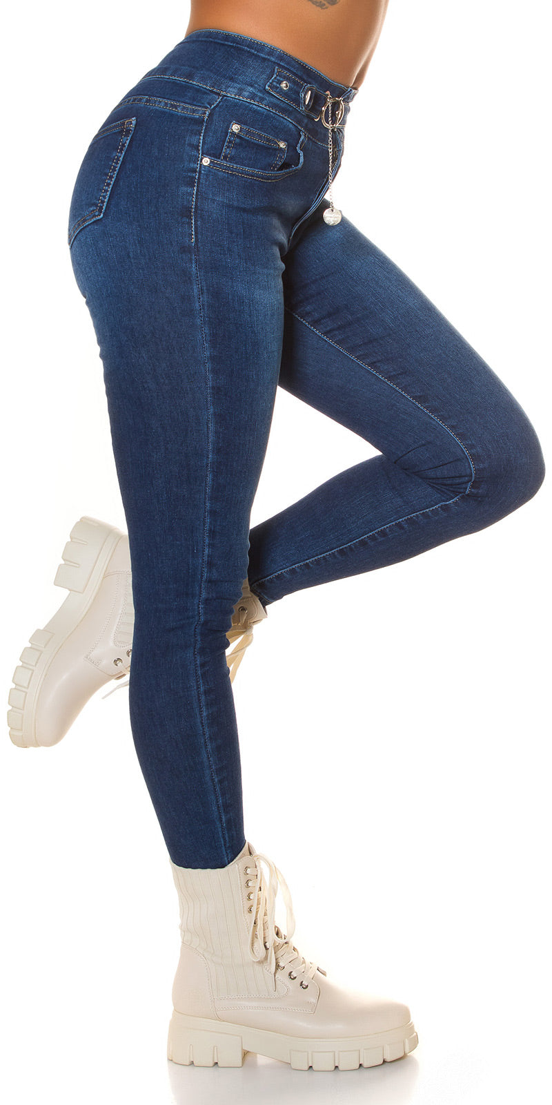 Modne jeansy skinny z wysokim stanem i łańcuszkiem