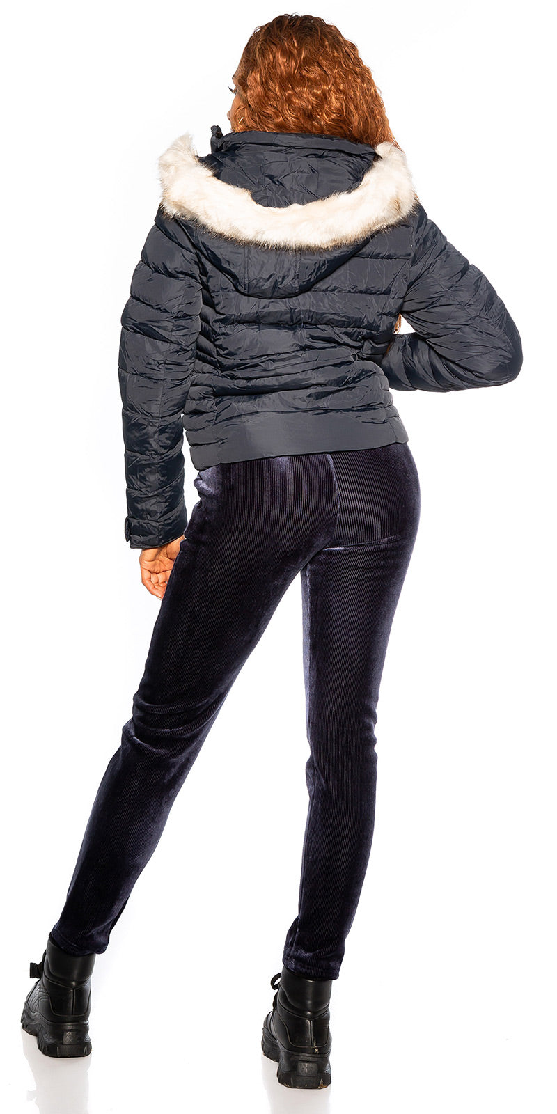 Modna kurtka zimowa z kapturem