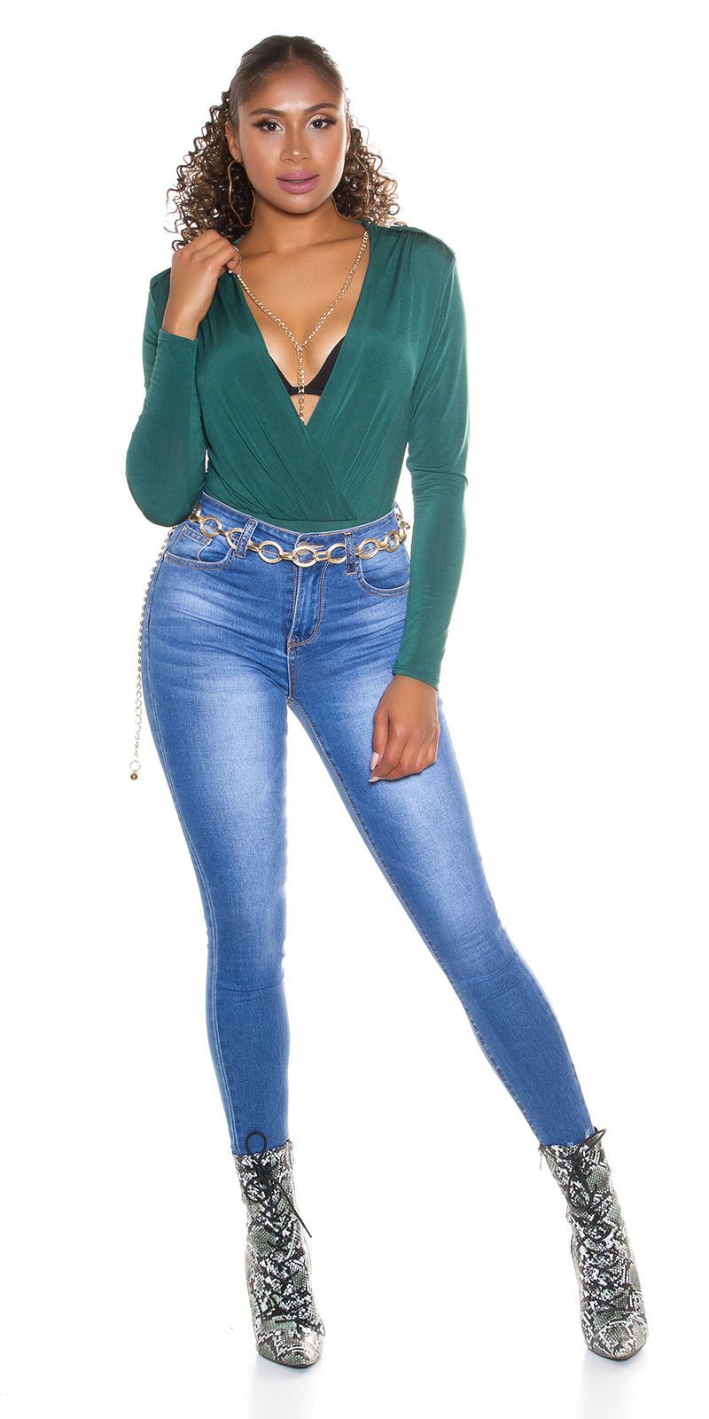 Seksowne klasyczne jeansy skinny z efektem push-up