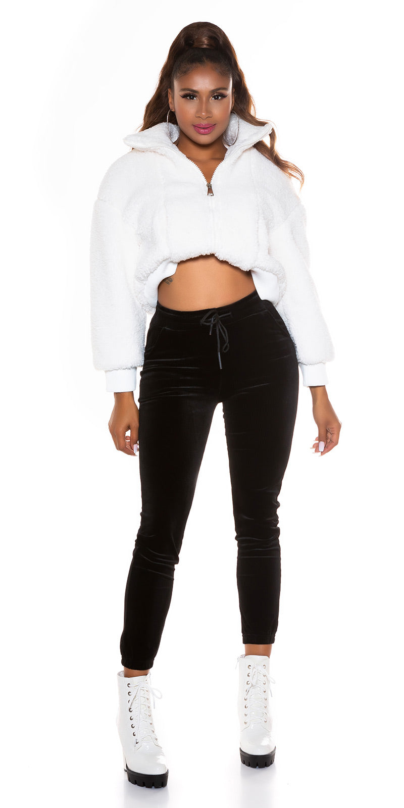 Seksowne sportowe spodnie Velvet Look