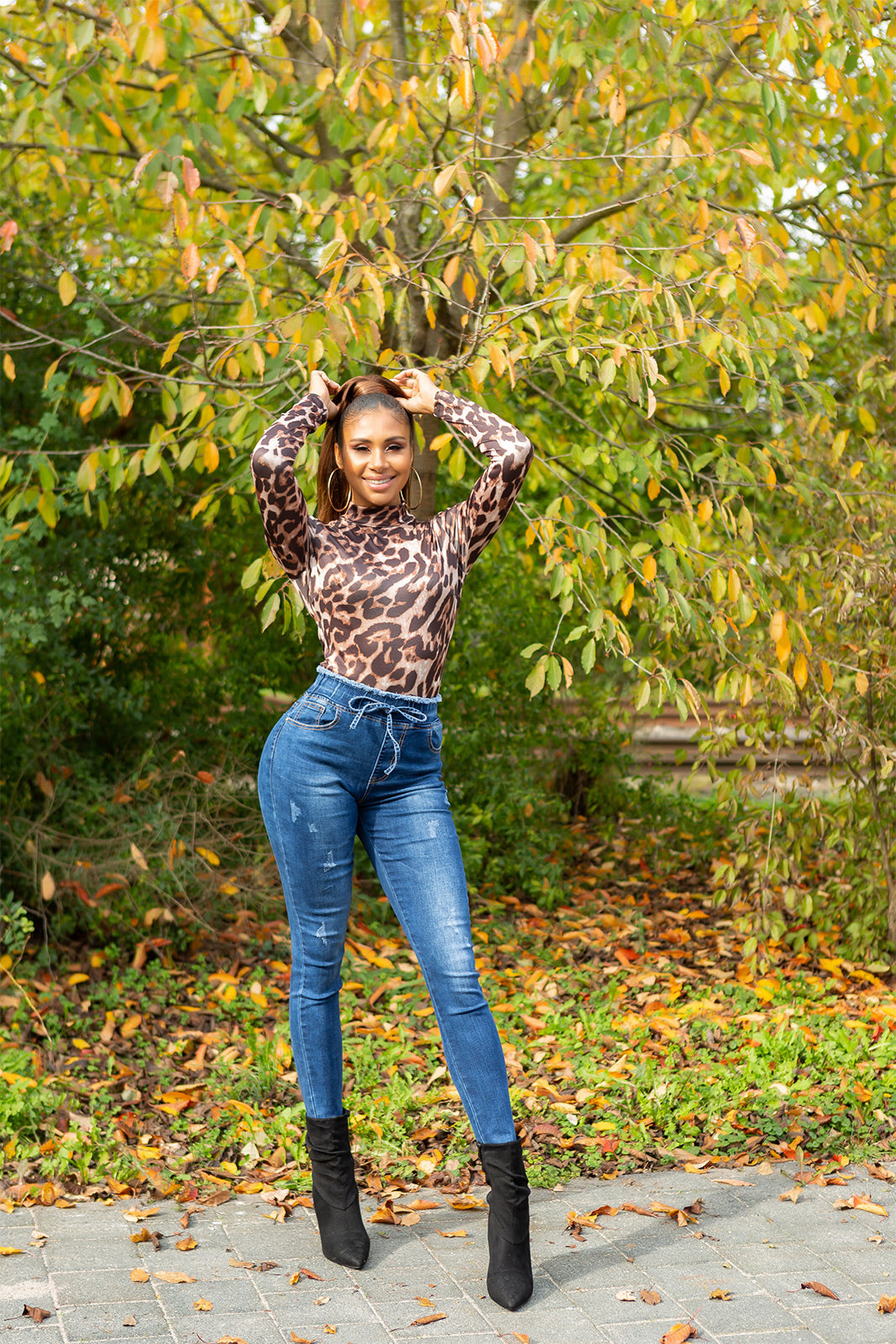 Modne jeansy ze sznurkiem w stylu casual