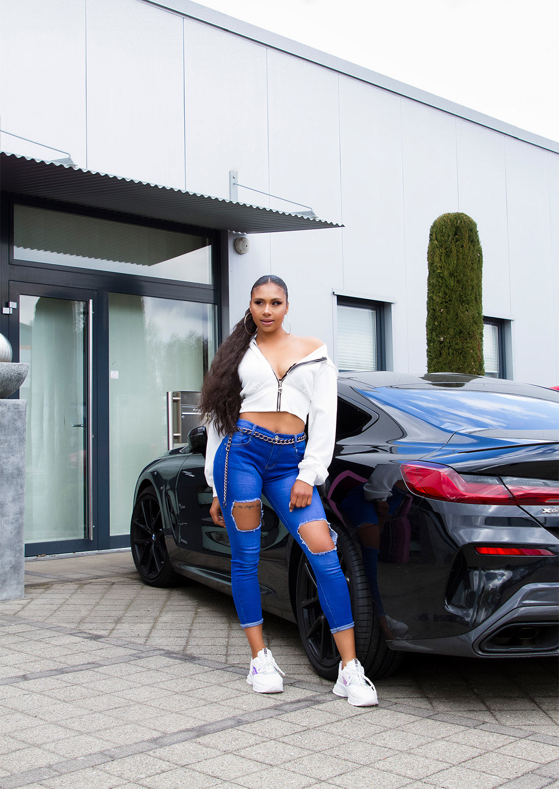 Seksowne jeansy Skinny Fit z wycięciami