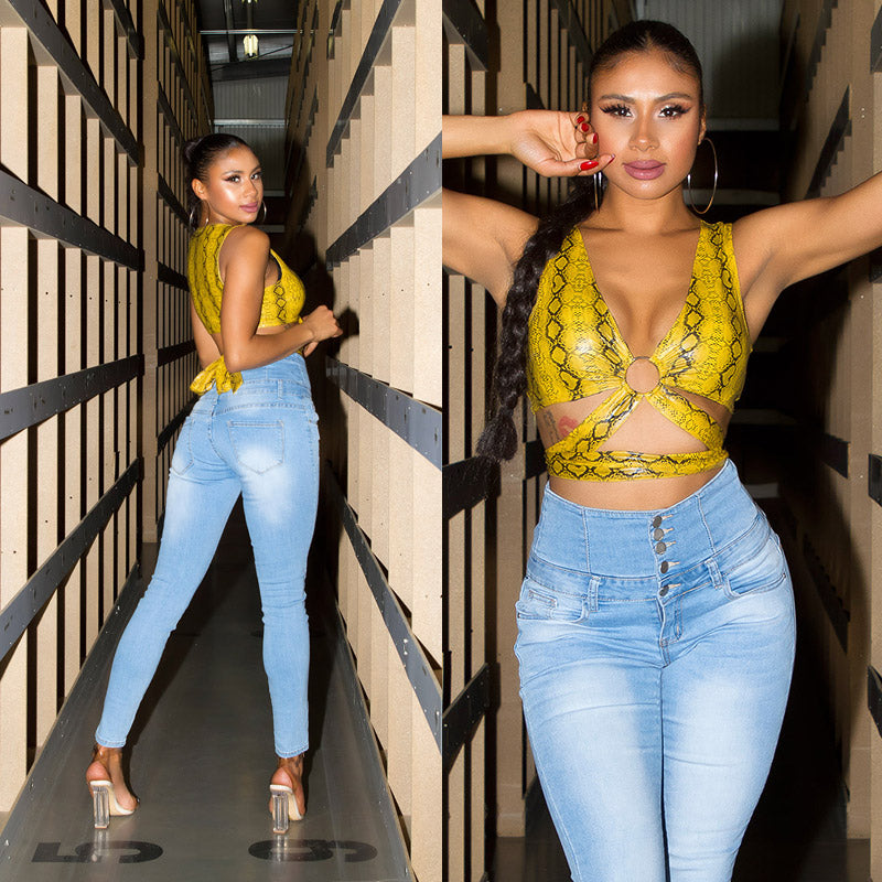 Seksowne jasne jeansy skinny z 5 guzikami