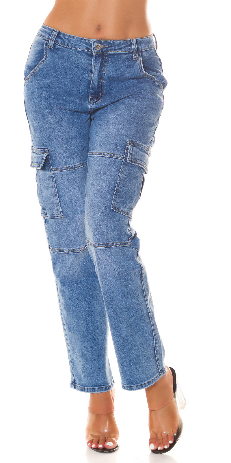 Modne jeansy cargo z niską talią
