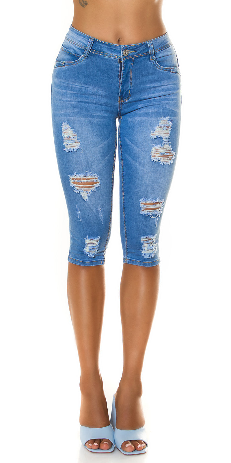 Seksowne jeansy Capri w stylu used look