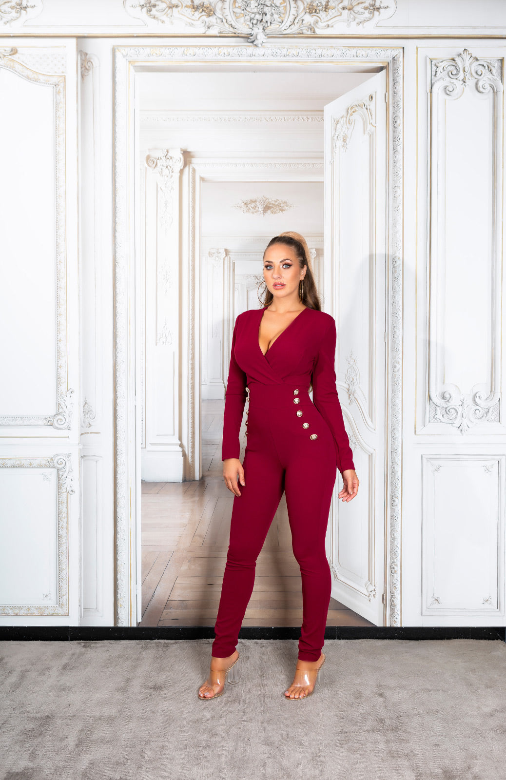 Seksowny !Koucla! Elegancki kombinezon z dekoltem w szpic
